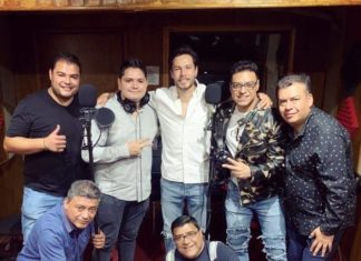 Aarón Y Su Grupo Ilusión grabó dueto con Juan Solo.