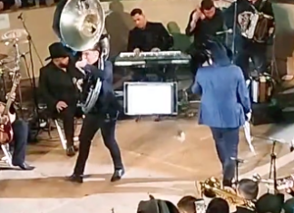 Agreden fisicamente a “Julión Álvarez” en pleno Palenque