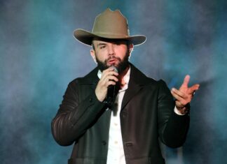 Carin León debutó en el Stagecoach e invitó a Ana Bárbara; ahora se prepara para su ‘Boca Chueca Tour’