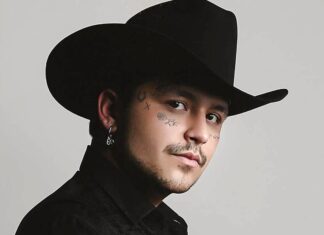 Christian Nodal sorprende con nueva dentadura de diamantes; éste es su precio