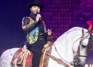 A sus 24 años, Leonardo Aguilar se toma su primera caguama, el hijo de Pepe Aguilar presume el momento