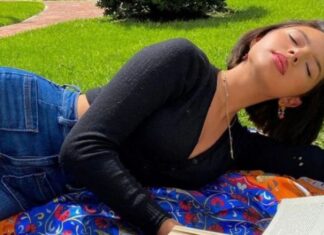 Desde el gym, Ángela Aguilar presume los espectaculares resultados del ejercicio con abdomen marcado